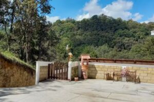 El Gallinazo Hotel & Bar-Billar