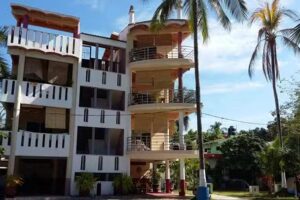 El Peque&ntilde;o Paraiso