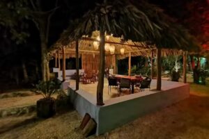 El Roble Nature Hotel