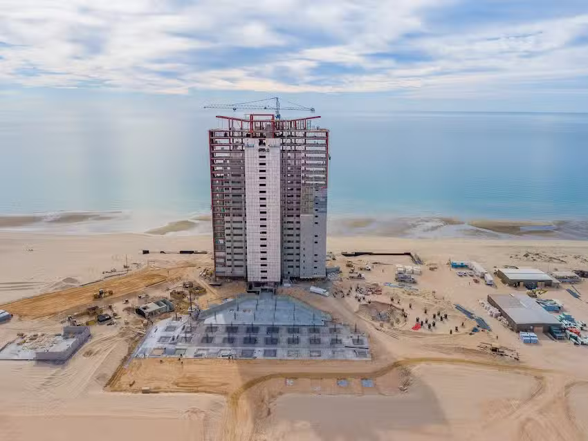 Enc&aacute;ntame Towers