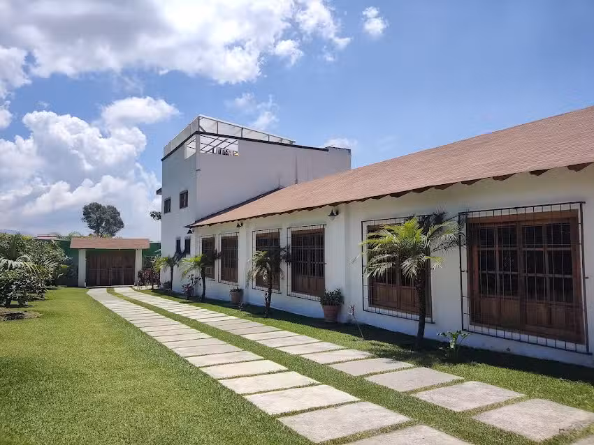 FINCA HASS