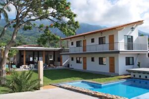 Finca La Ribere&ntilde;a