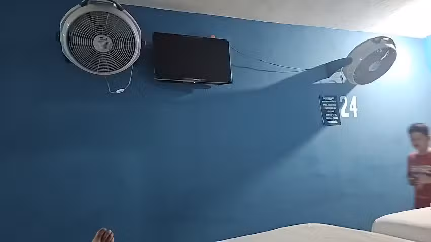 GARDEN INN HOTEL & SUITES