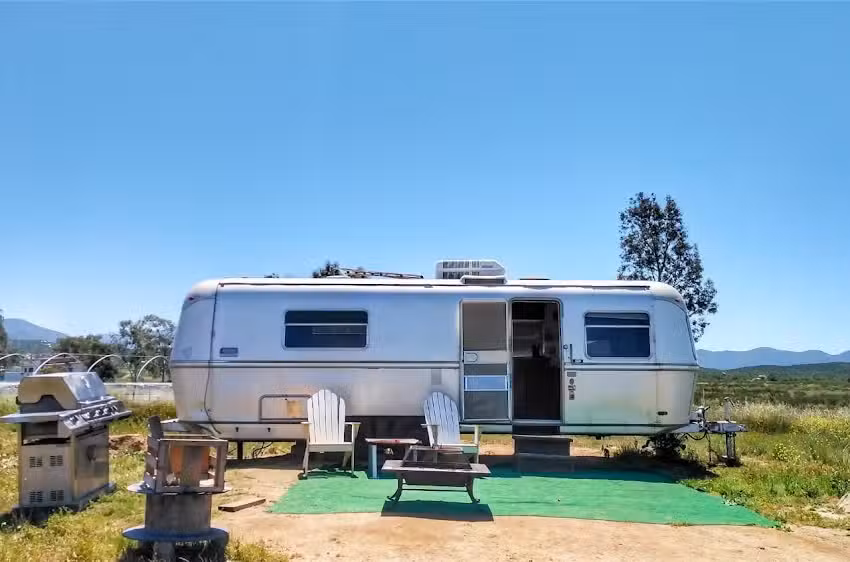 Glamping Airstreams Valle de Guadalupe, RV & Camping