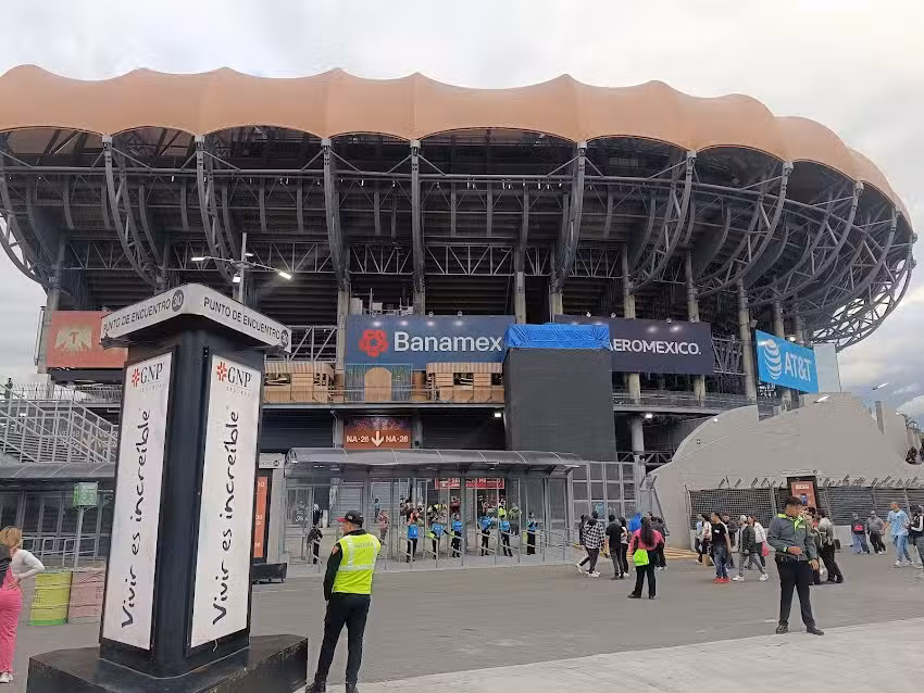 GNP estadio, Alojamiento cercano