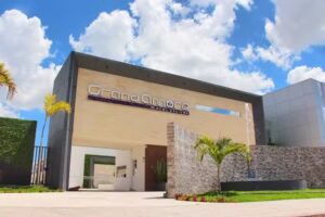 Grand Amore Motel & Suites