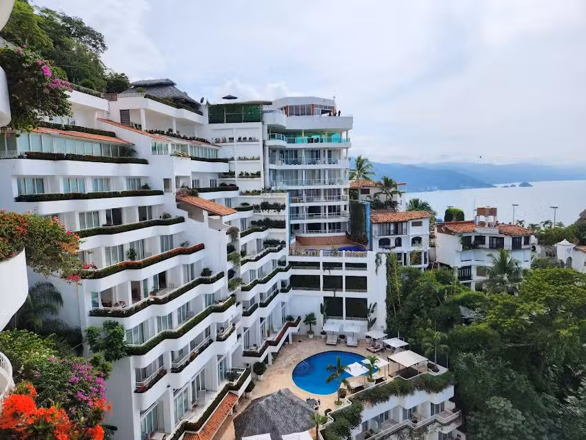 Grand Miramar All Luxury Suites & Residences