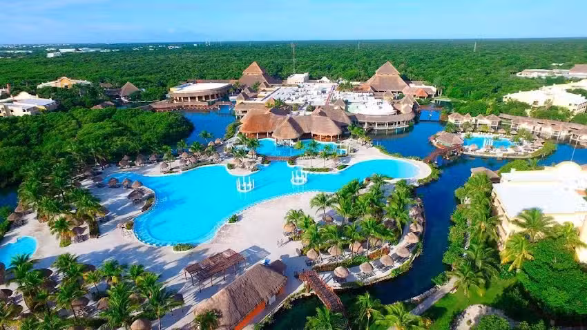 Grand Palladium Select White Sand &ndash; All Inclusive