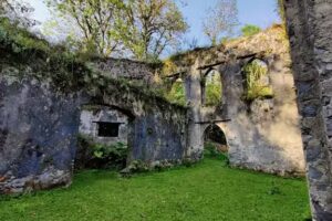 Gruta y Beneficio Santa Elena
