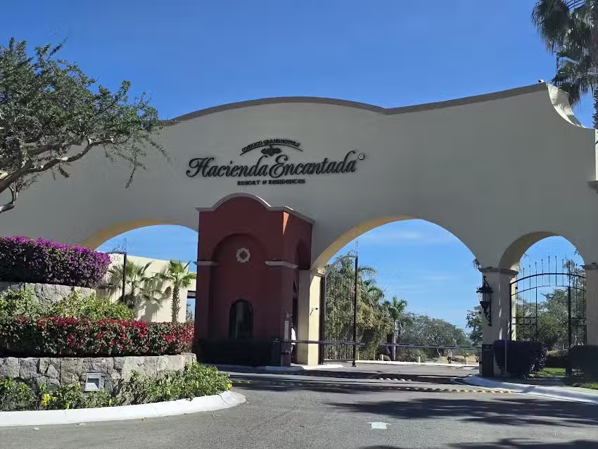 Hacienda Encantada