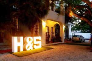 Hacienda Los Alamos Bed & Breakfast