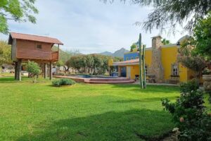 Hacienda Los Laureles