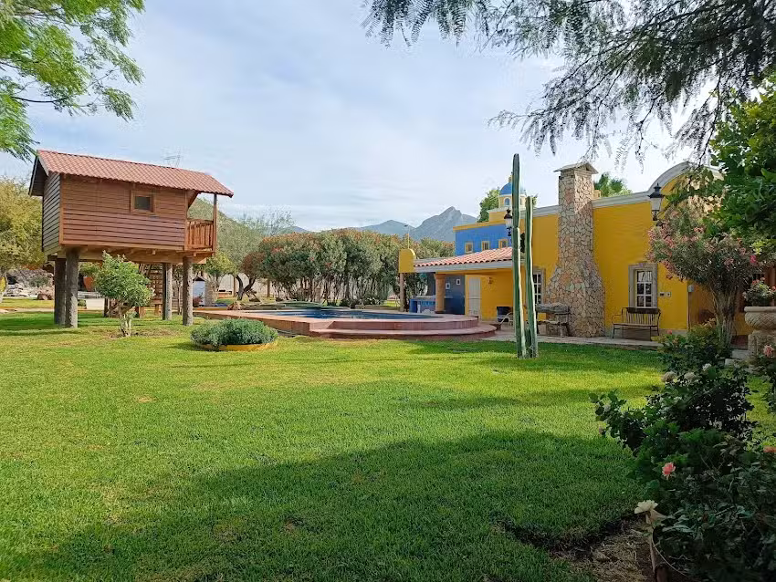 Hacienda Los Laureles