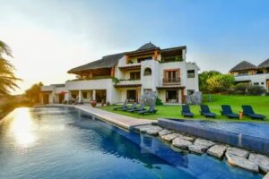 HERO HOST Luxury beach house