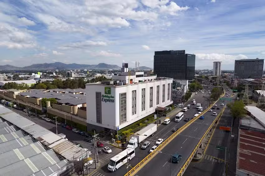 Holiday Inn Express Mexico &ndash; Toreo by IHG