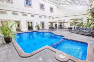 Holiday Inn Le&oacute;n Centro de Convenciones