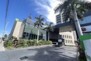 Holiday Inn & Suites Puerto Vallarta Marina & Golf an IHG Hotel