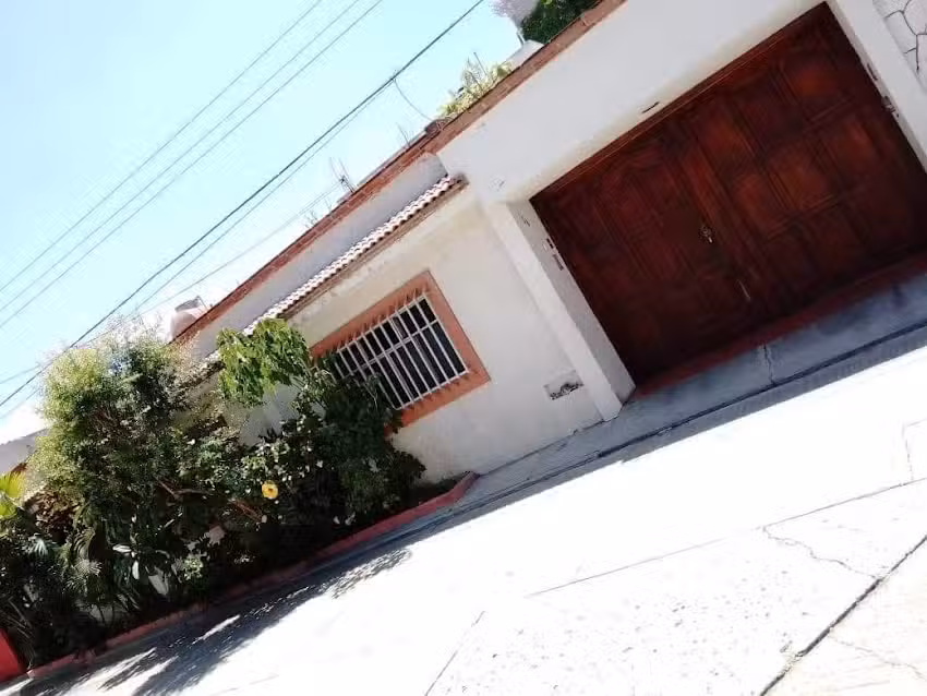 Hospedaje CUEVA DE LEONES