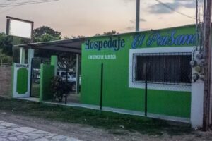 Hospedaje El Paisano