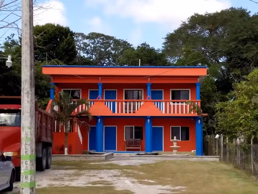 Hospedaje Zoh Laguna.