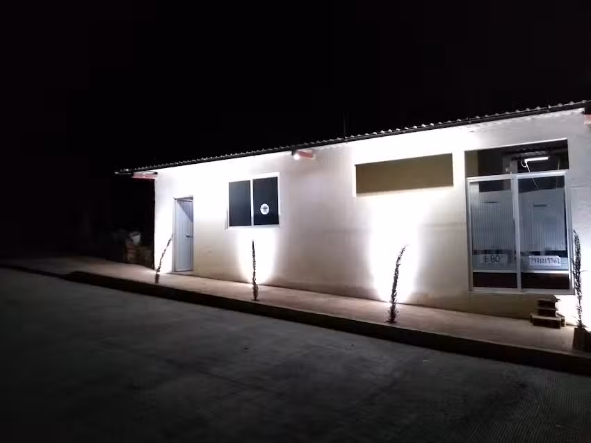 Hostal C&aacute;psulas $120