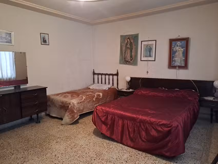 HOSTAL CASA MARTHA FLORES