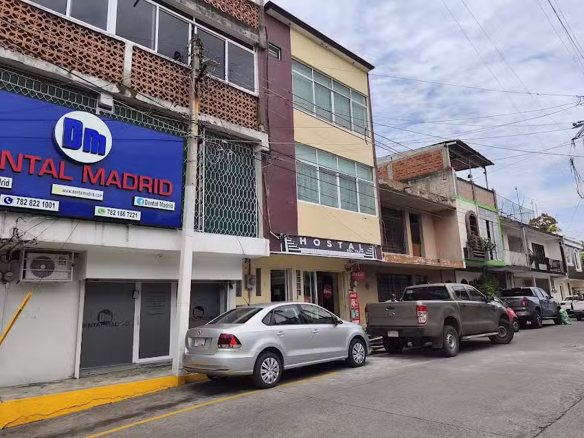 Hostal Del Taj&iacute;n