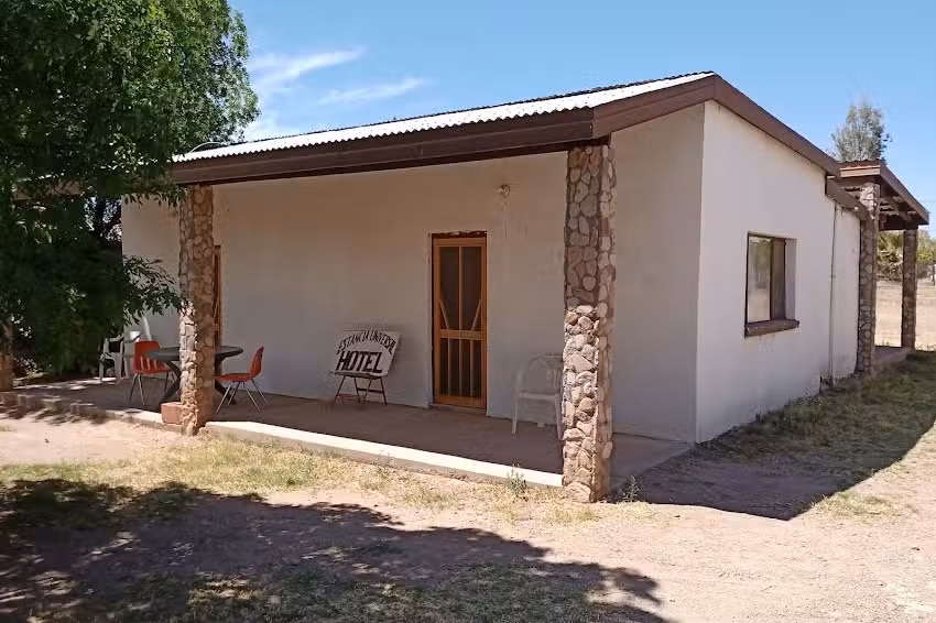 Hostal Estancia Universal