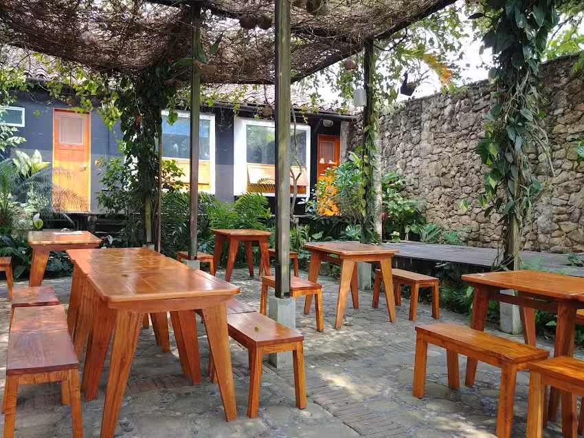 HOSTER&Iacute;A DE R&Iacute;O . C92