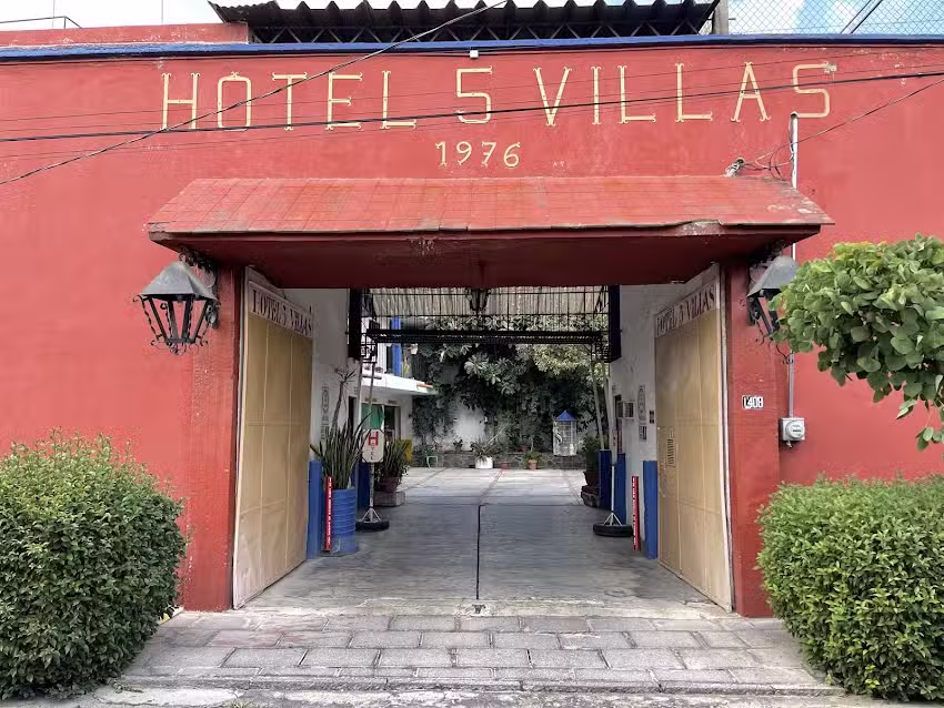 Hotel 5 Villas 1976