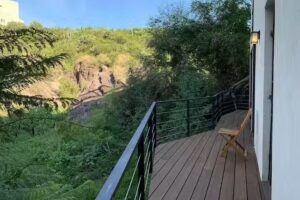 hotel, airbnb, hospedaje