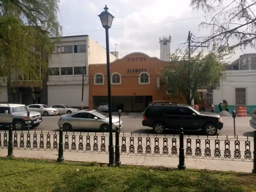 HOTEL ALAMEDA