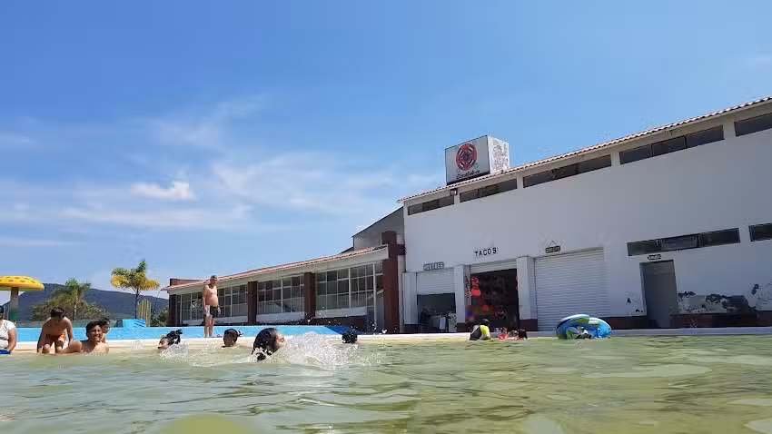 Hotel Balneario Tonatico