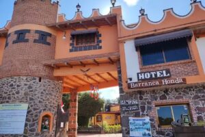 Hotel Barranca Honda