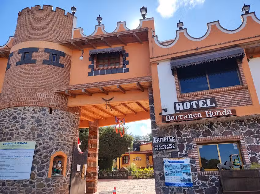 Hotel Barranca Honda