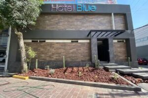 Hotel Blue