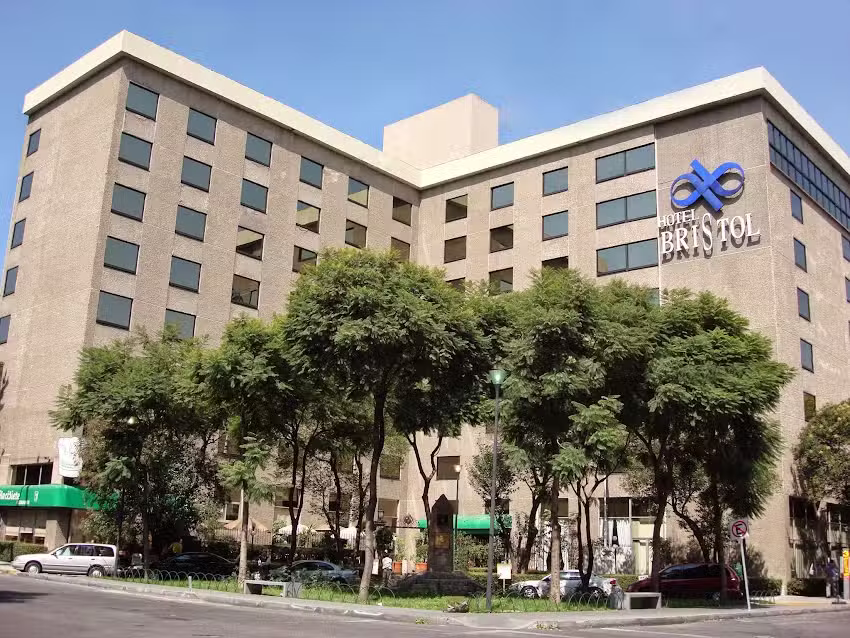 Hotel Bristol​