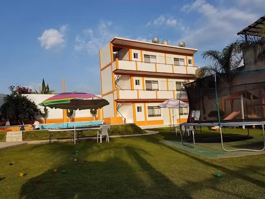 Hotel Bugambilias Garden