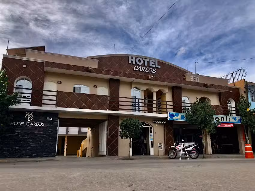 Hotel Carlos