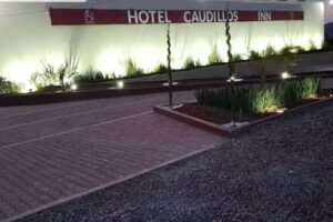 Hotel Caudillos Inn