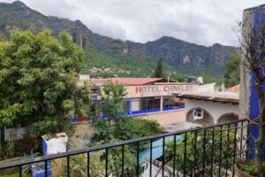 Hotel “Chinelos”