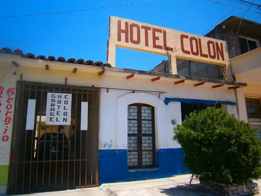 Hotel Col&oacute;n