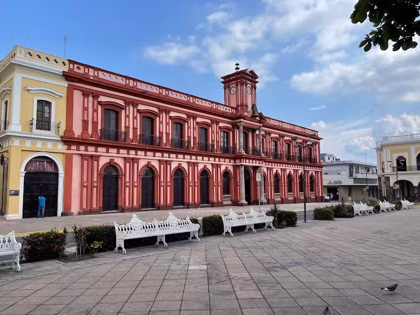 HOTEL CONCIERGE PLAZA COLIMA