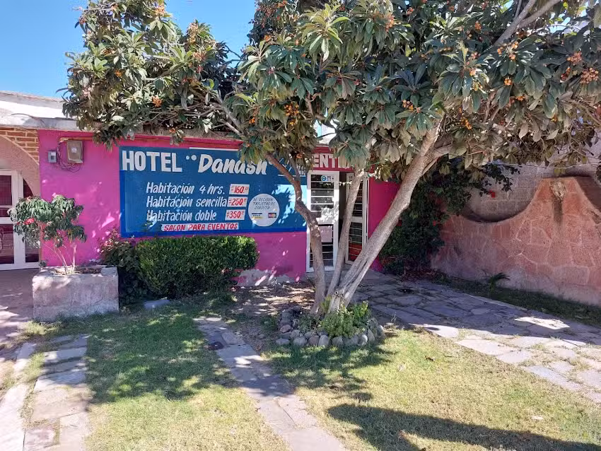 Hotel Danash