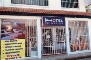 Hotel Dos Bocas Inn Paraiso cerca de carretera dos bocas.