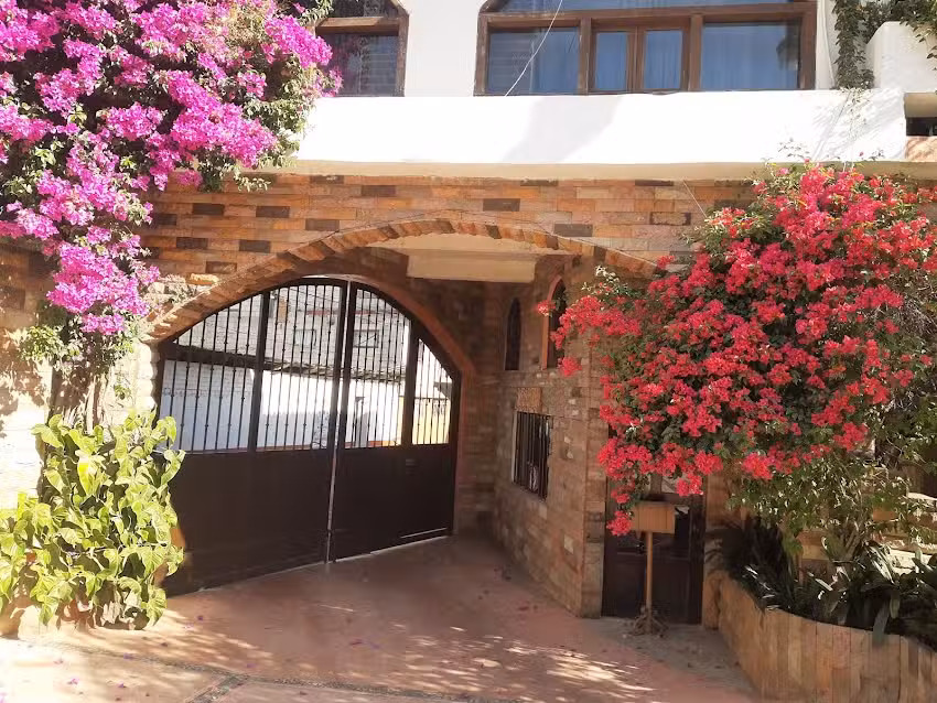 Hotel El Cipr&eacute;s