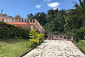 Hotel El Porton