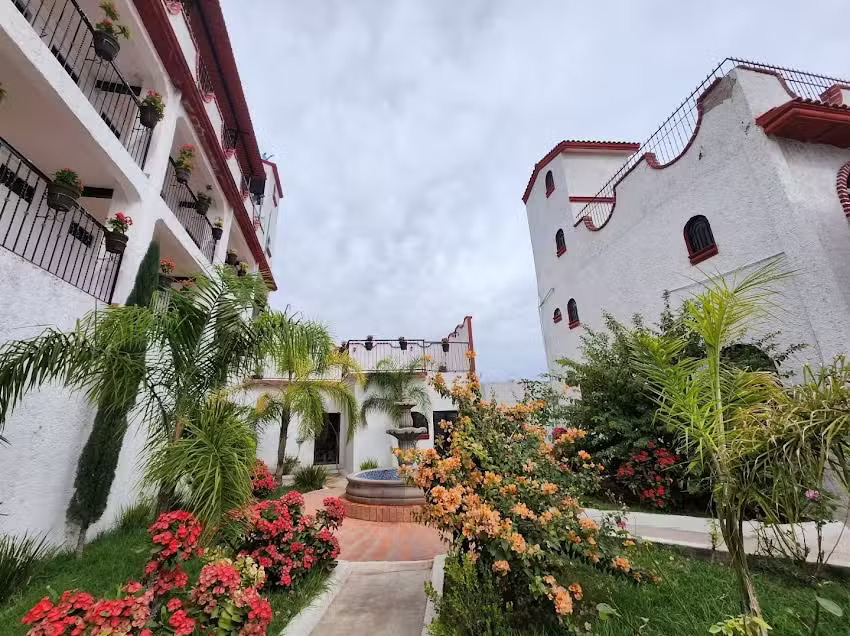 HOTEL EL SOL