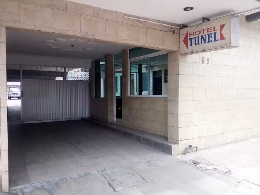 Hotel El tunel