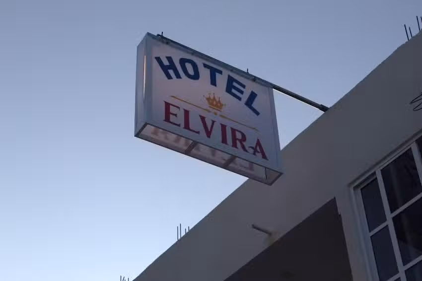 HOTEL ELVIRA